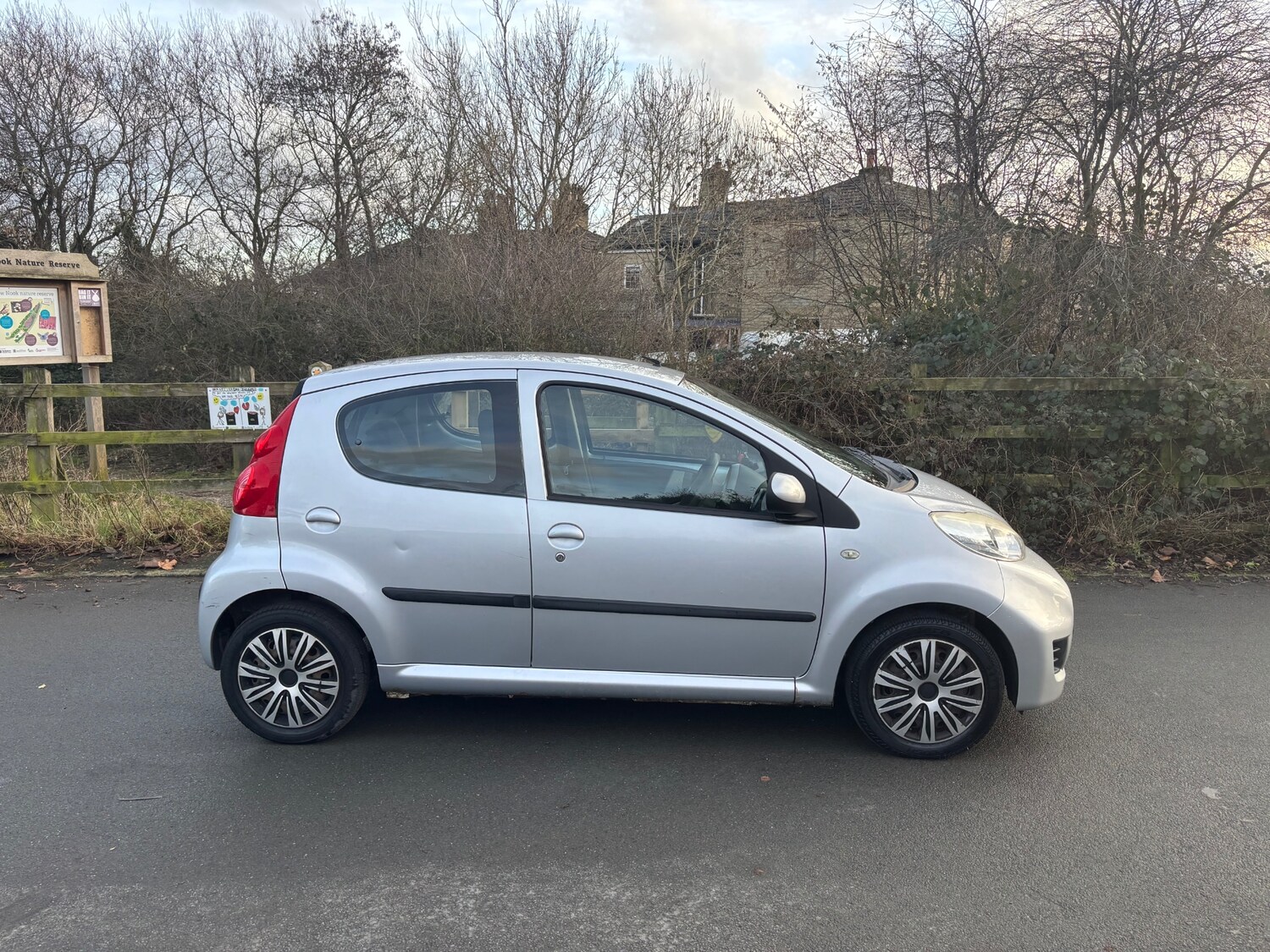 Used Peugeot 107 2009 for sale - 77937633: Photo 6