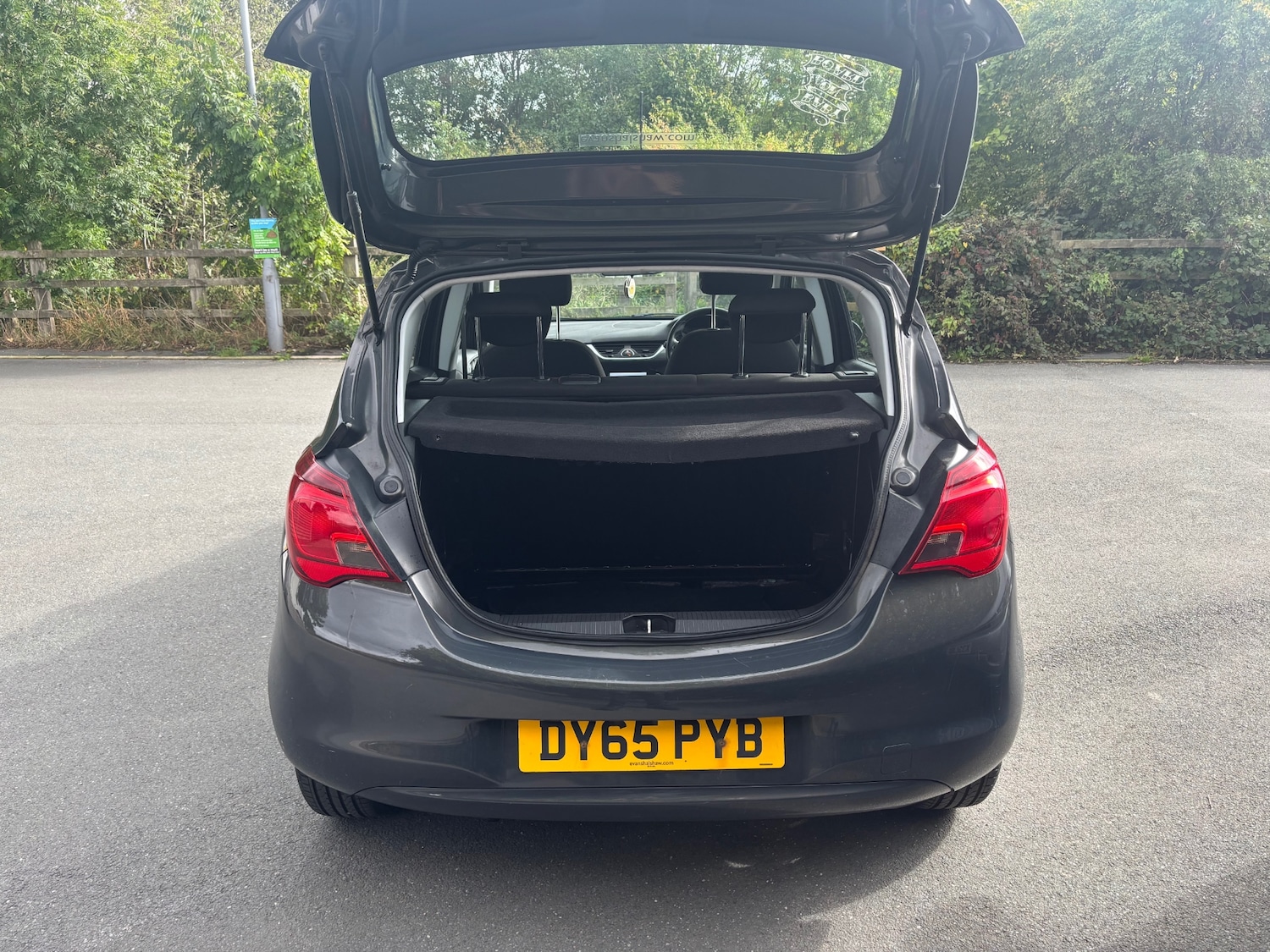 Used Vauxhall Corsa 2015 for sale - 76358394: Photo 10