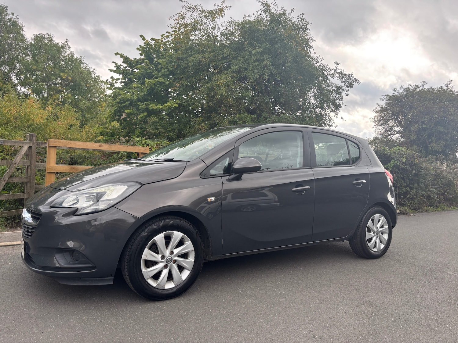 Used Vauxhall Corsa 2015 for sale - 76358394: Photo 2