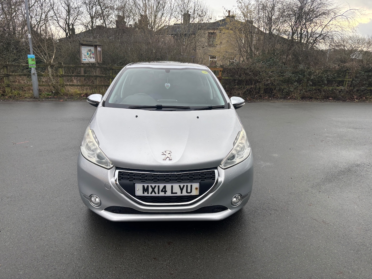 Used Peugeot 208 2014 for sale - 77631302: Photo 11