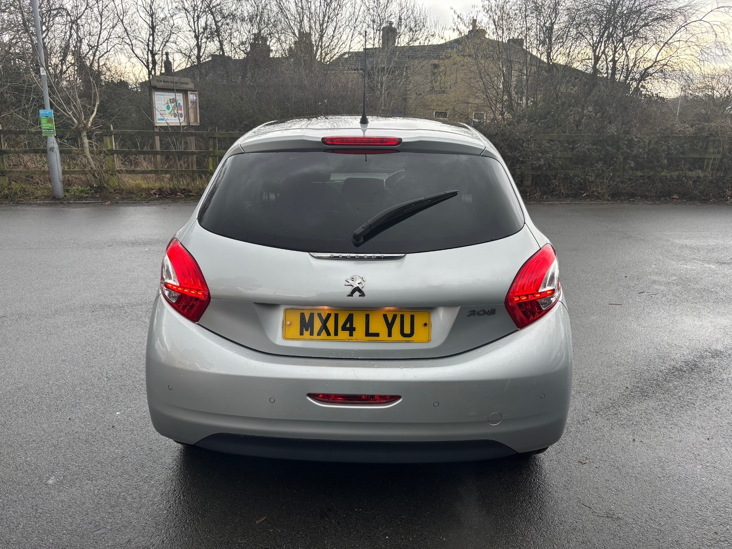 Used Peugeot 208 2014 for sale - 77631302: Photo 13