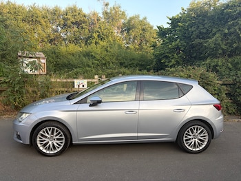 Used SEAT Leon 2019 for sale - 79238178: Photo
