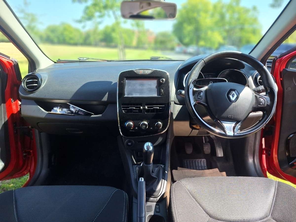 Used Renault Clio 2014 for sale - 76377031: Photo 5