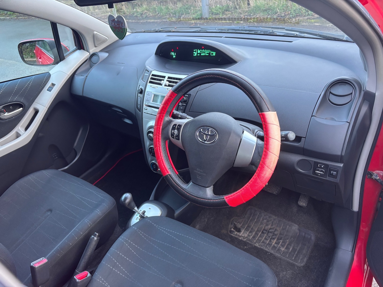 Used Toyota Yaris 2008 for sale - 77891862: Photo 20
