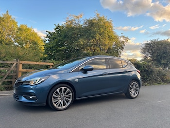 2016 (16) - 1.6 CDTi 16V 136 SRi Nav 5dr