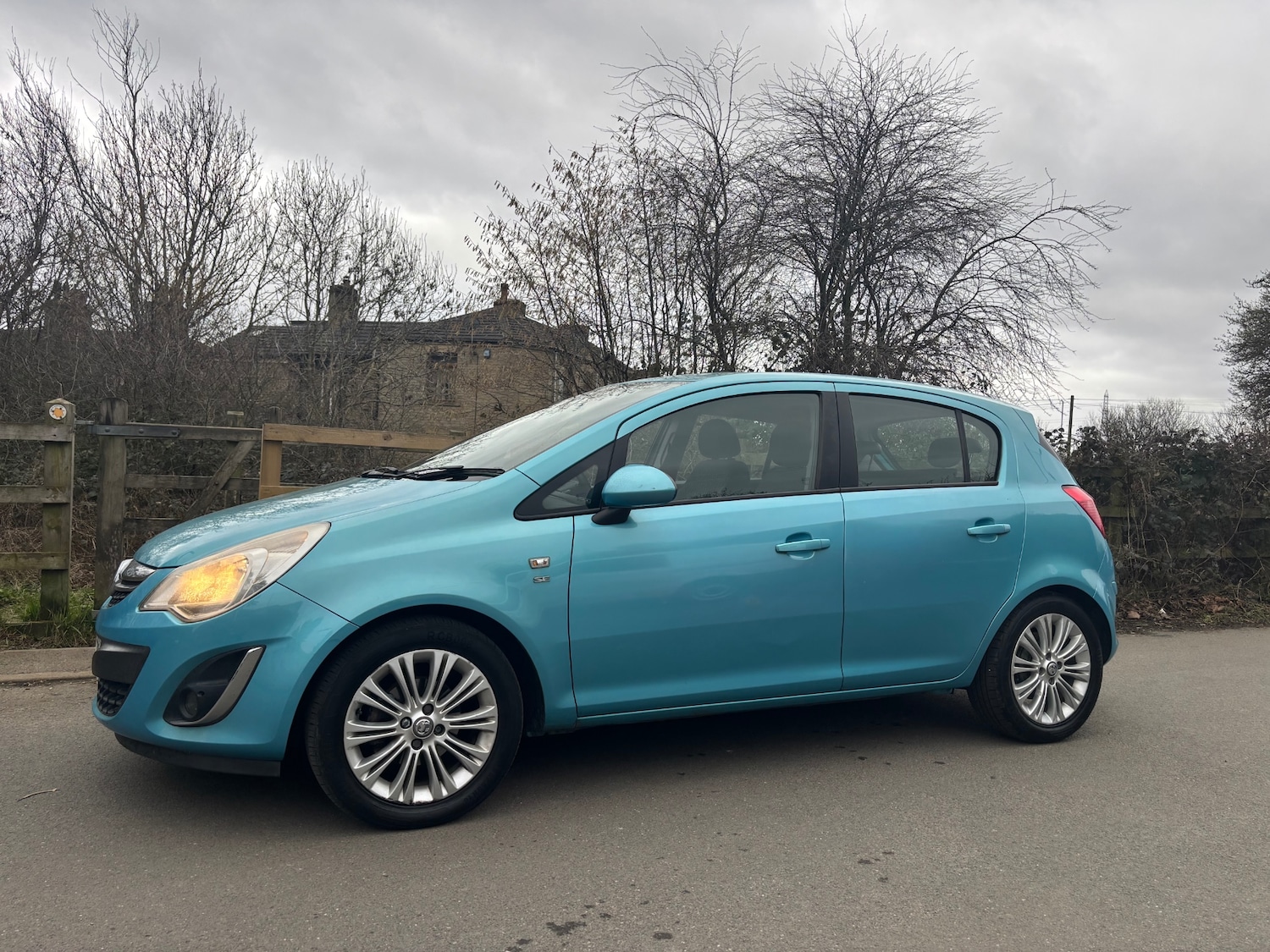 Used Vauxhall Corsa 2011 for sale - 77718945: Photo 1