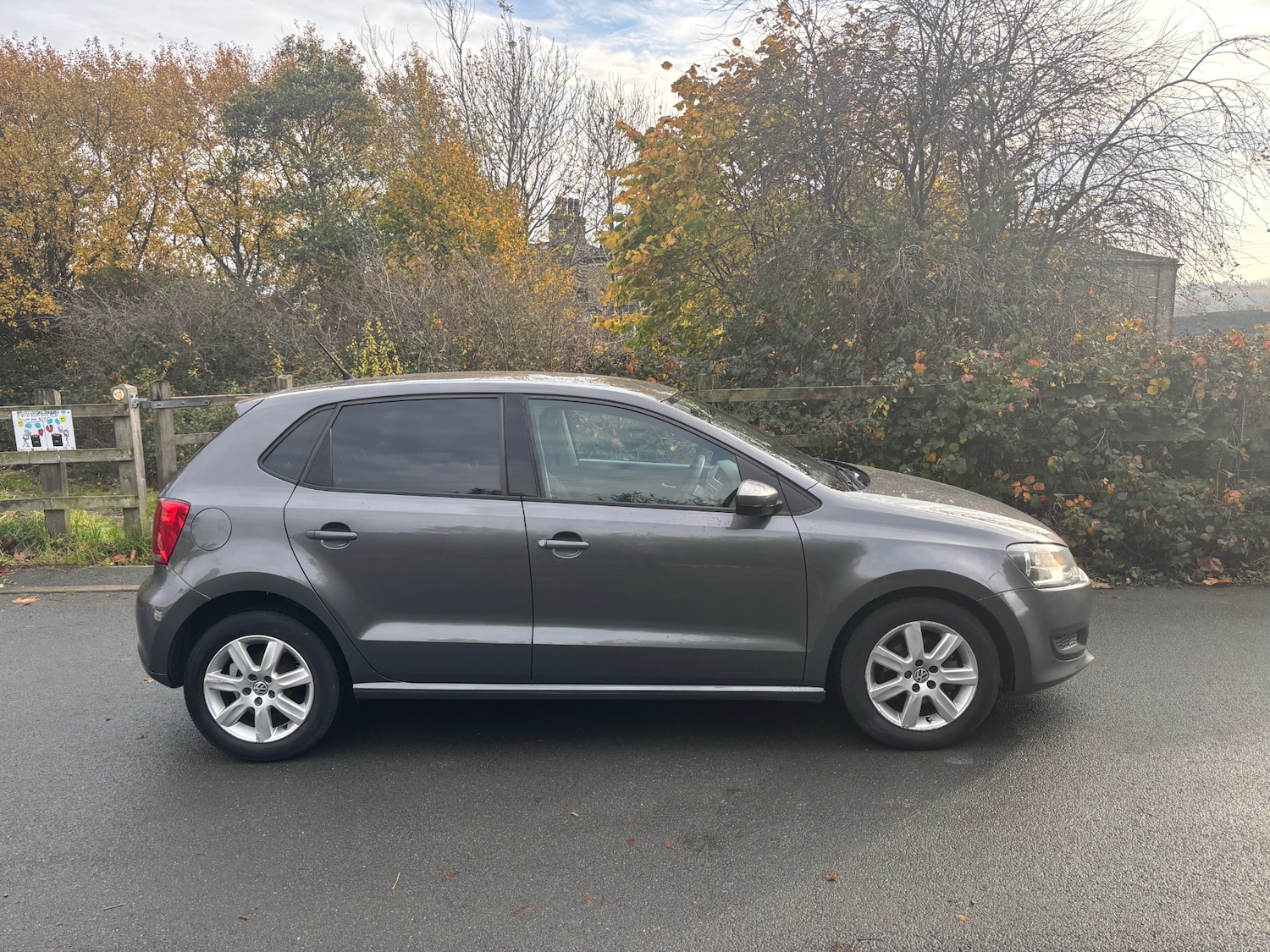 Used Volkswagen Polo 2011 for sale - 76669461: Photo 9