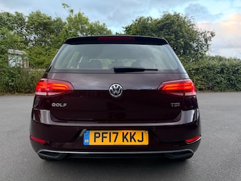 Used Volkswagen Golf 2017 for sale - 78853072: Photo