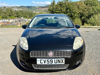 Used Fiat Grande Punto 2009 for sale - 76076759: Photo