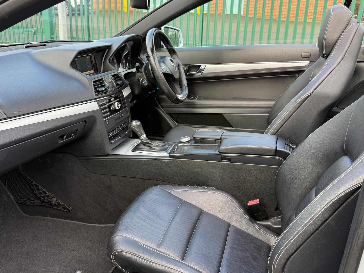 Used Mercedes-Benz E Class 2011 for sale - 77417946: Photo 14