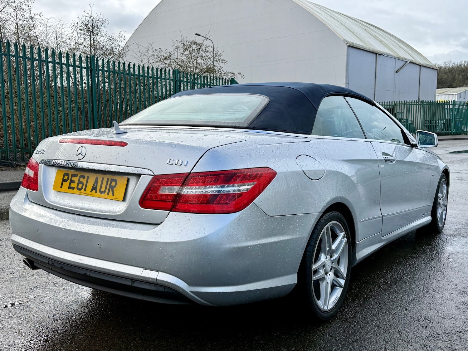 Used Mercedes-Benz E Class 2011 for sale - 77417946: Photo 27