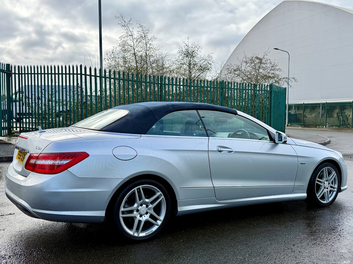 Used Mercedes-Benz E Class 2011 for sale - 77417946: Photo 28