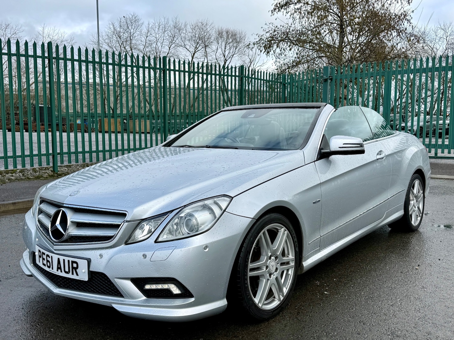 Used Mercedes-Benz E Class 2011 for sale - 77417946: Photo 3