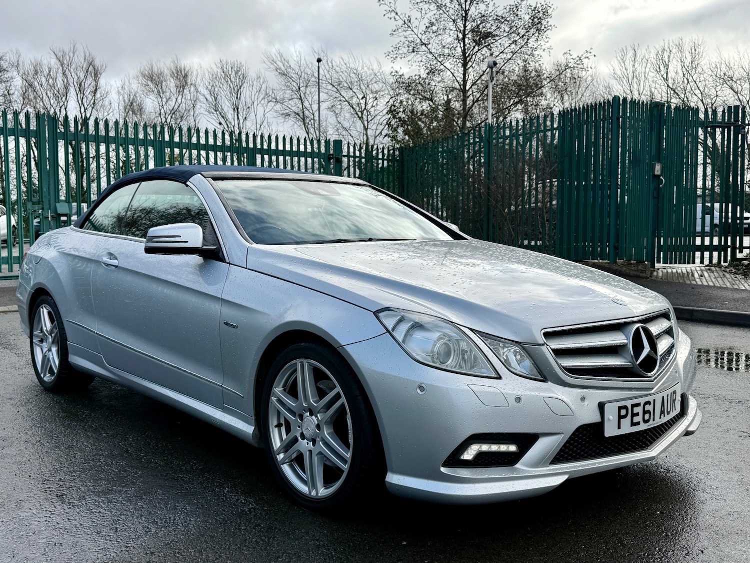 Used Mercedes-Benz E Class 2011 for sale - 77417946: Photo 30