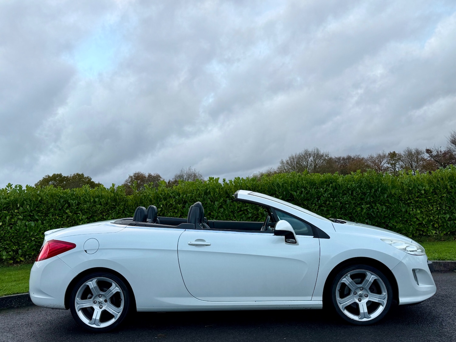 Used Peugeot 308 2010 for sale - 76553723: Photo 4