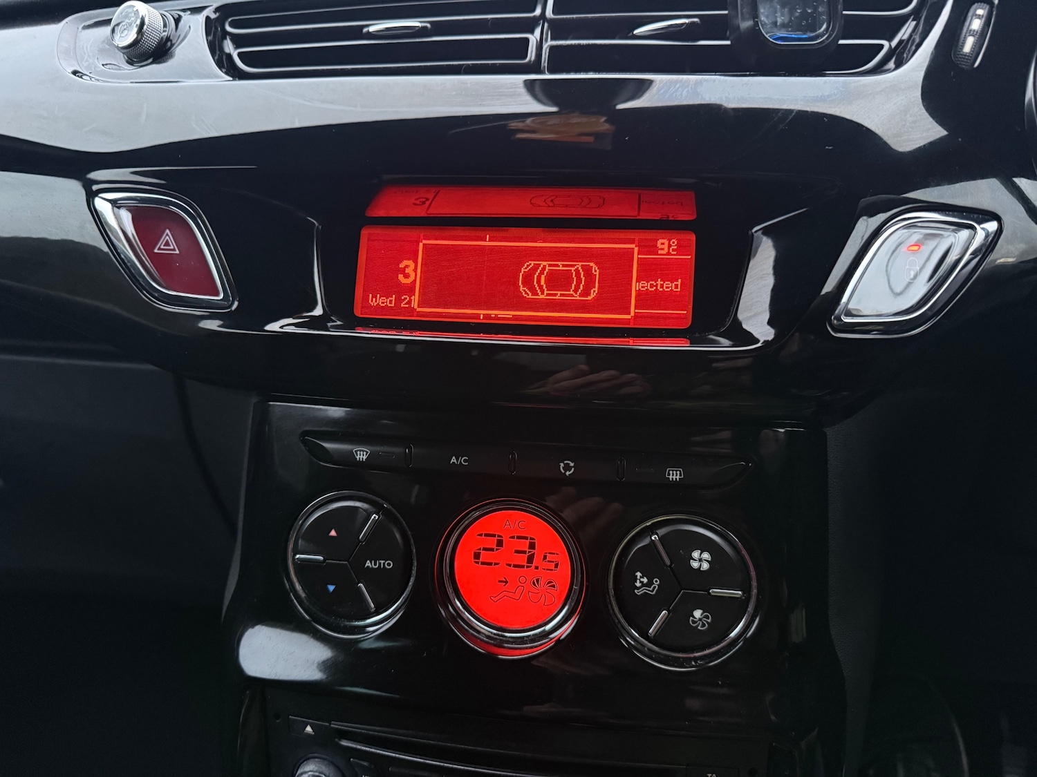 Used Citroen DS3 2014 for sale - 77282483: Photo 20