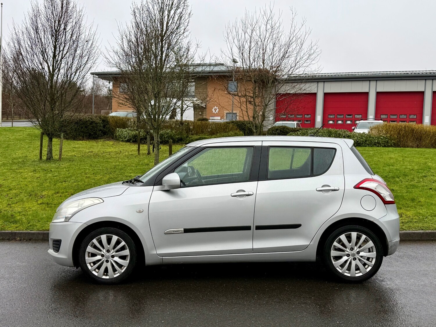 Used Suzuki Swift 2011 for sale - 77516591: Photo 12
