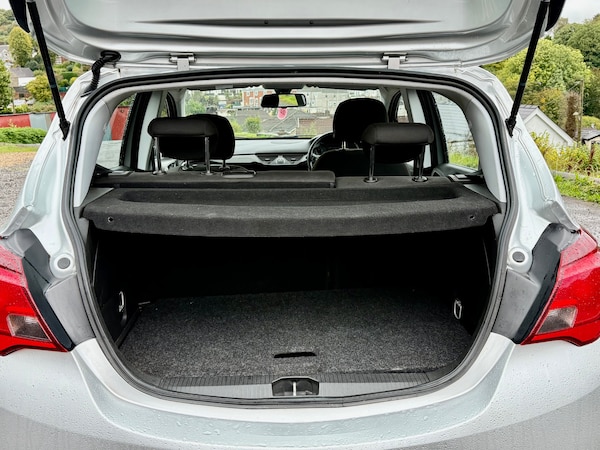 Used Vauxhall Corsa 2015 for sale - 76149814: Photo 20