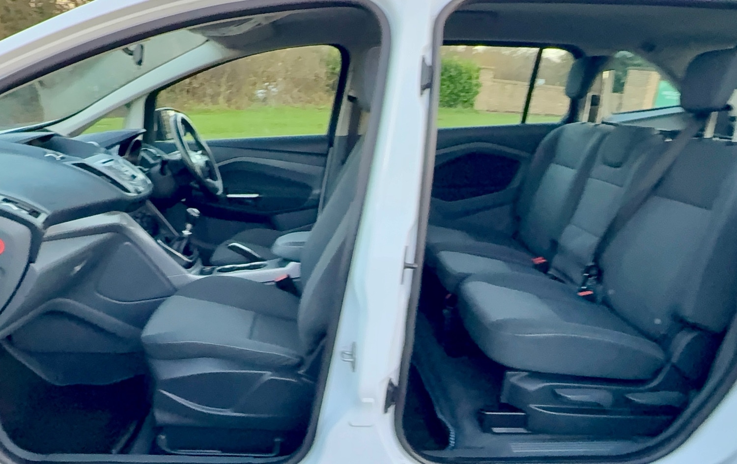 Used Ford Grand C-Max 2012 for sale - 76626777: Photo 17