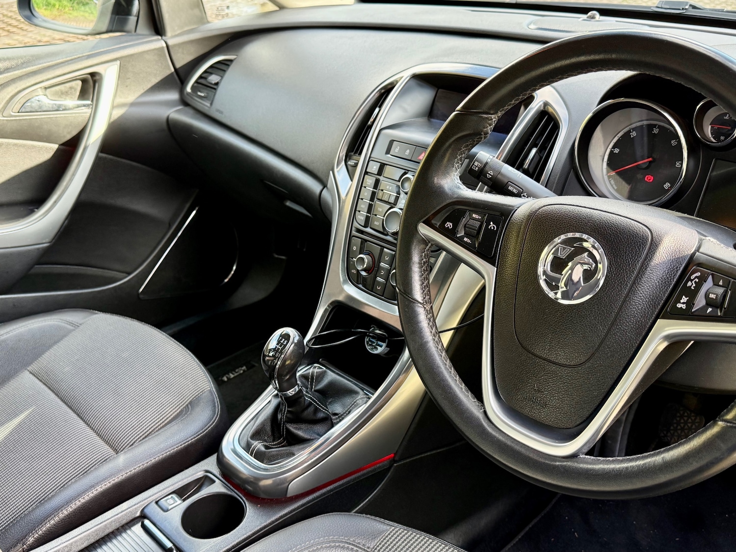 Used Vauxhall Astra 2011 for sale - 77775107: Photo 14