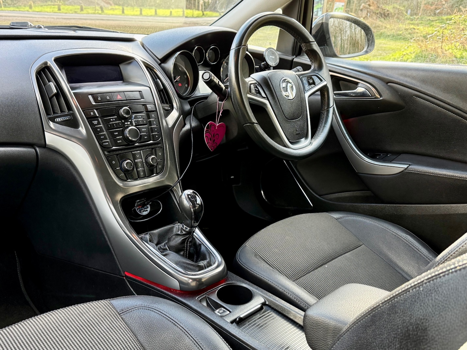 Used Vauxhall Astra 2011 for sale - 77775107: Photo 16