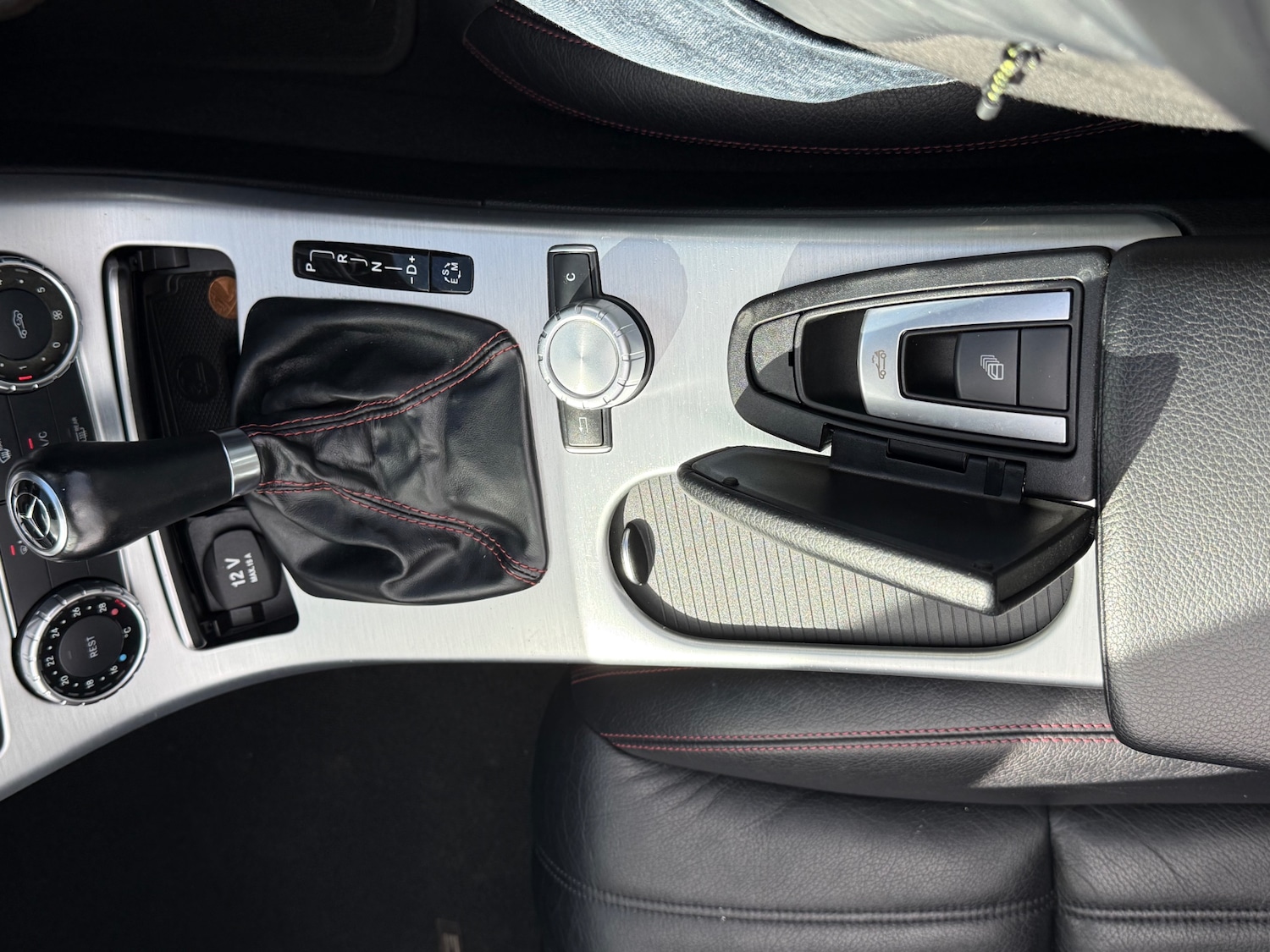 Used Mercedes-Benz SLK 2011 for sale - 77845208: Photo 37