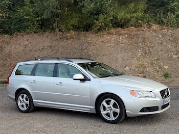 Used Volvo V70 2012 for sale - 79539755: Photo