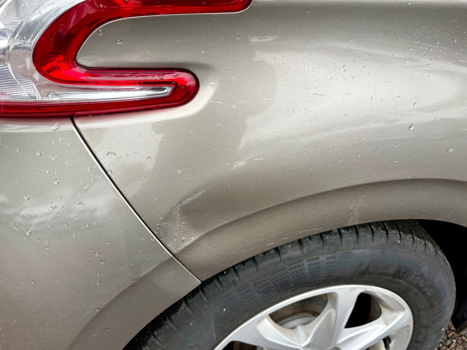 Used Peugeot 208 2014 for sale - 77459575: Photo 12