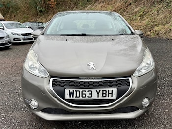 Used Peugeot 208 2014 for sale - 77459575: Photo