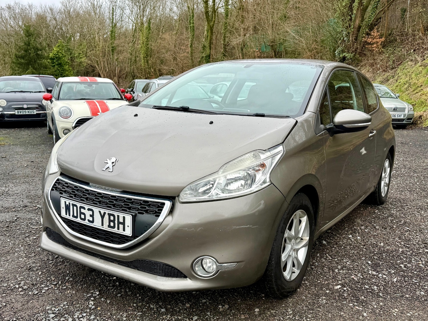 Used Peugeot 208 2014 for sale - 77459575: Photo 4