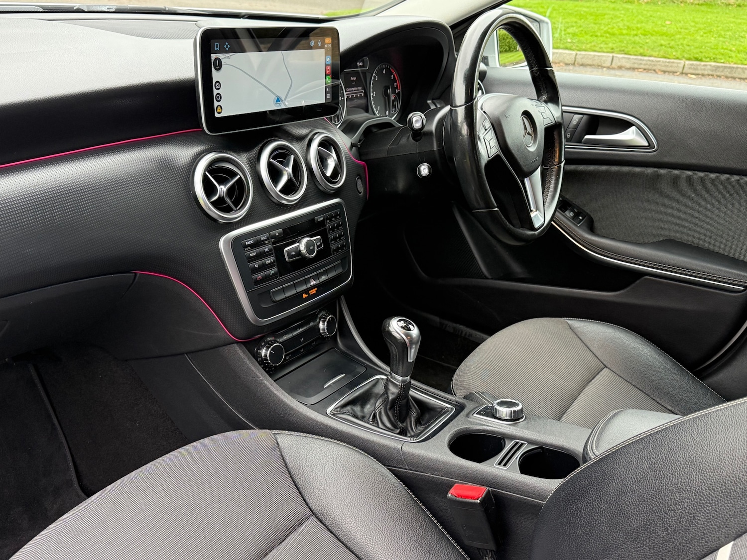 Used Mercedes-Benz A-Class 2014 for sale - 76358304: Photo 15