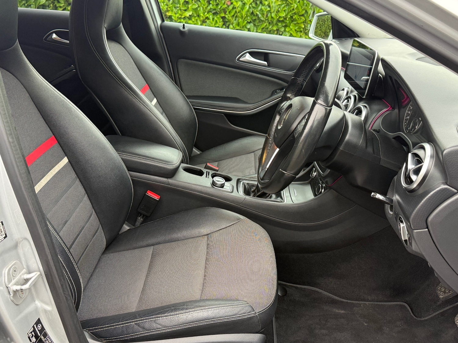 Used Mercedes-Benz A-Class 2014 for sale - 76358304: Photo 20