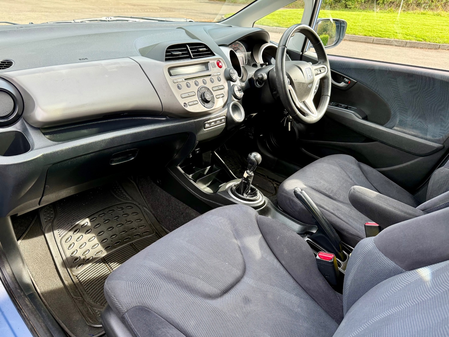 Used Honda Jazz 2010 for sale - 76107578: Photo 17