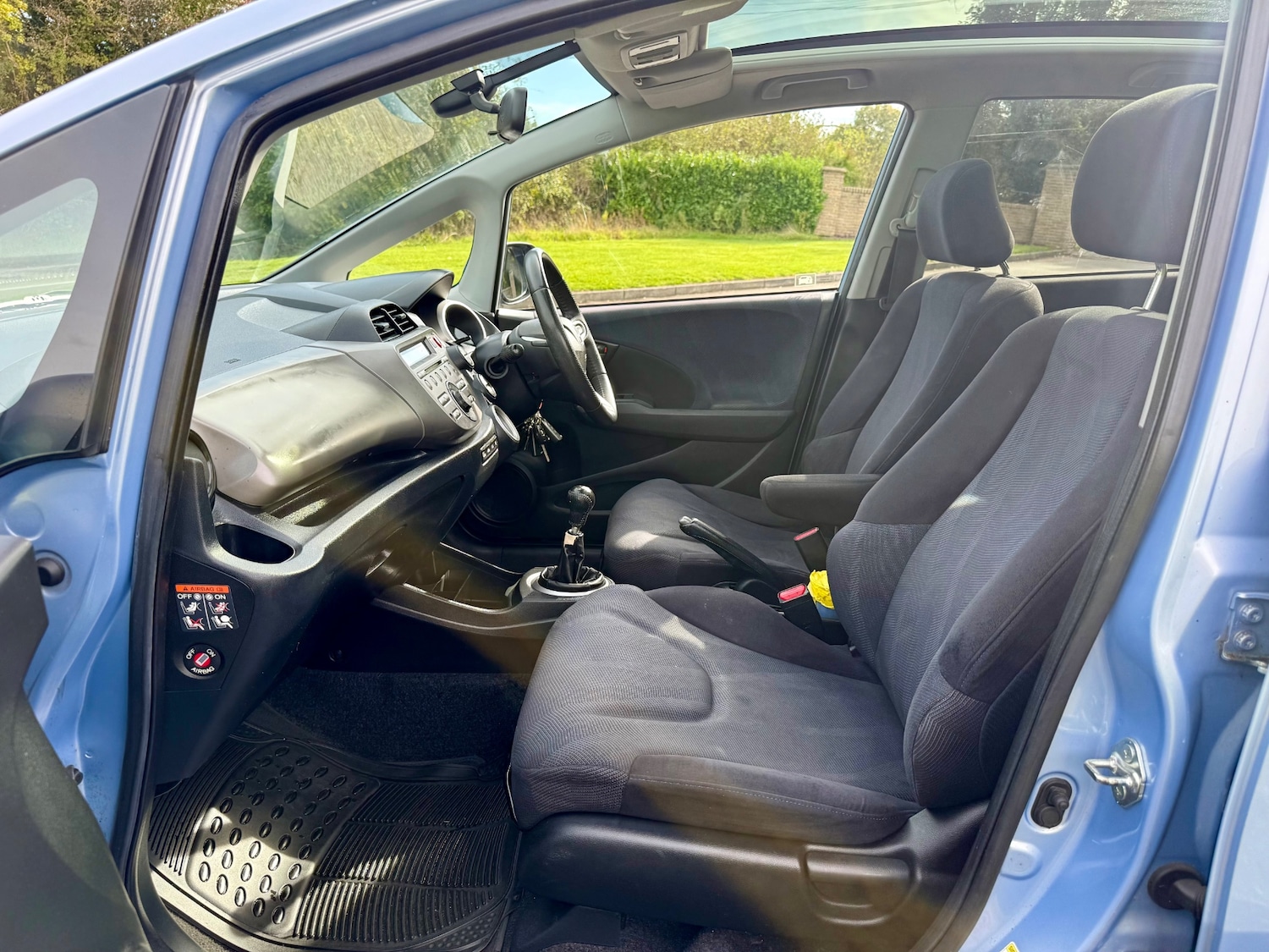 Used Honda Jazz 2010 for sale - 76107578: Photo 18