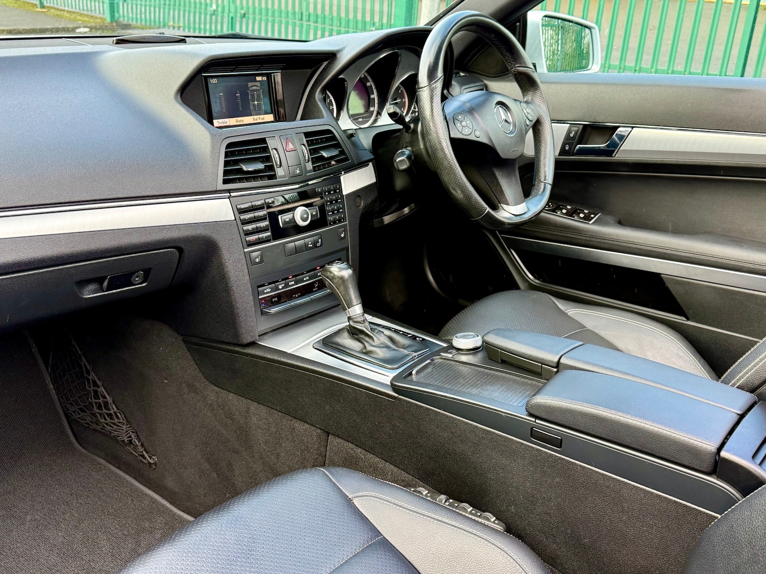 Used Mercedes-Benz E Class 2011 for sale - 78196583: Photo 15