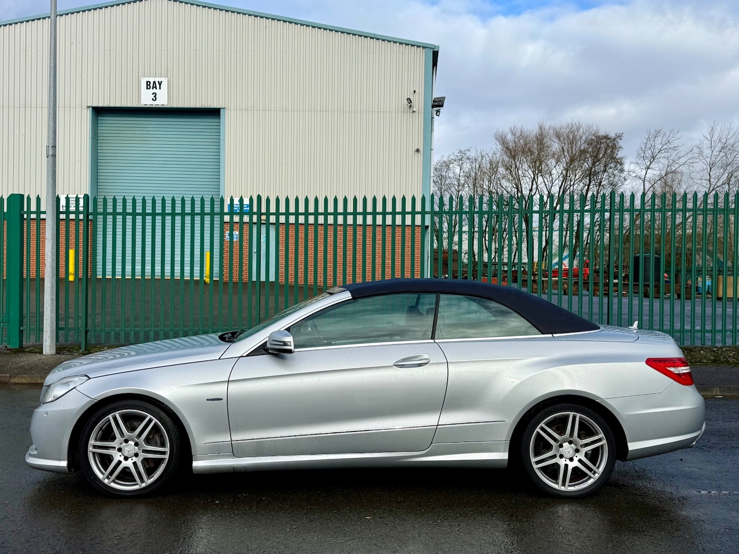 Used Mercedes-Benz E Class 2011 for sale - 78196583: Photo 21