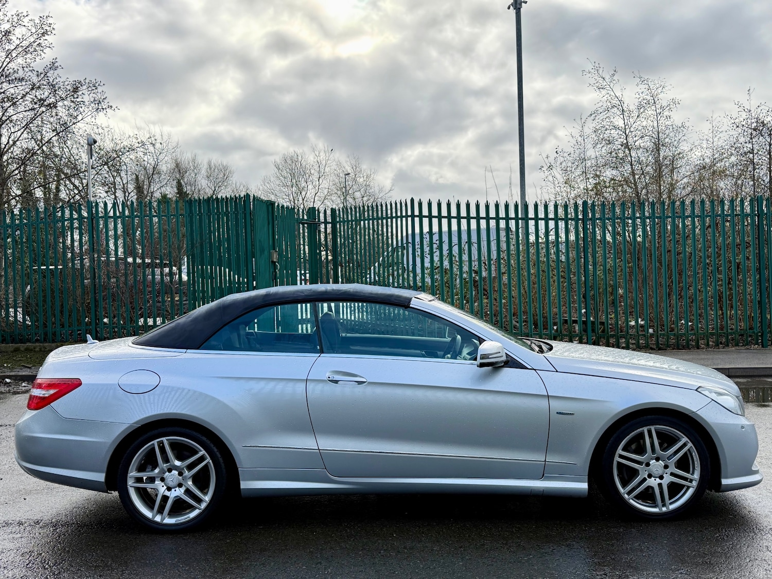 Used Mercedes-Benz E Class 2011 for sale - 78196583: Photo 28