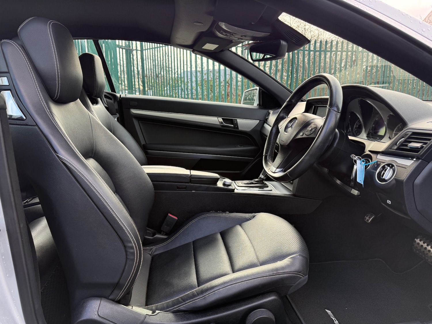 Used Mercedes-Benz E Class 2011 for sale - 78196583: Photo 30