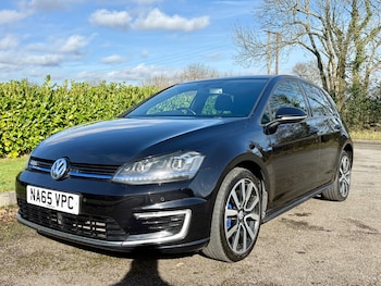 Used Volkswagen Golf 2015 for sale - 77640814: Photo