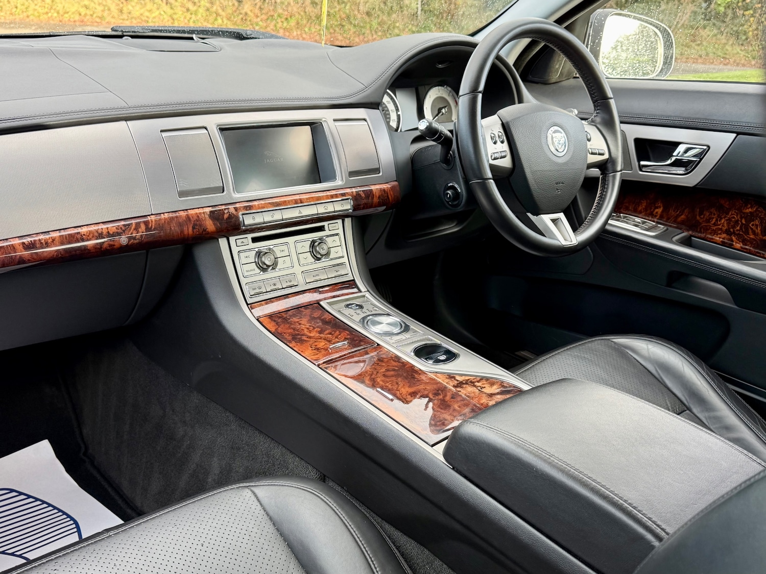 Used Jaguar XF 2009 for sale - 76625427: Photo 14