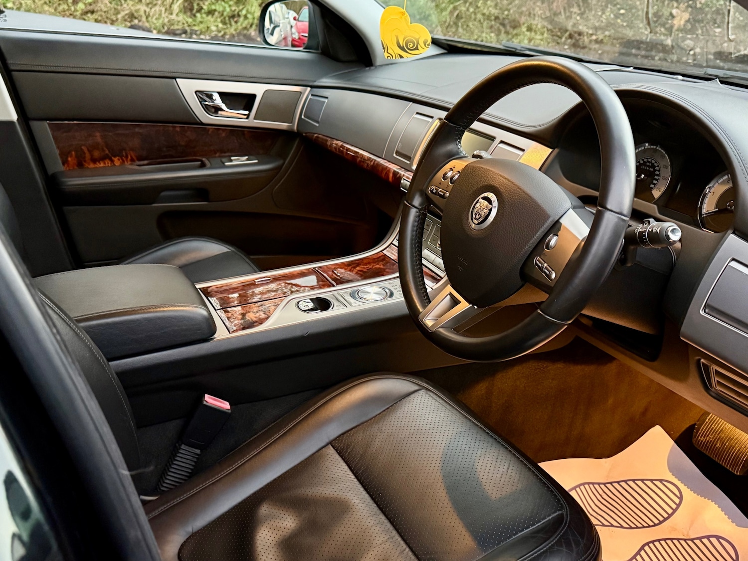 Used Jaguar XF 2009 for sale - 76625427: Photo 21