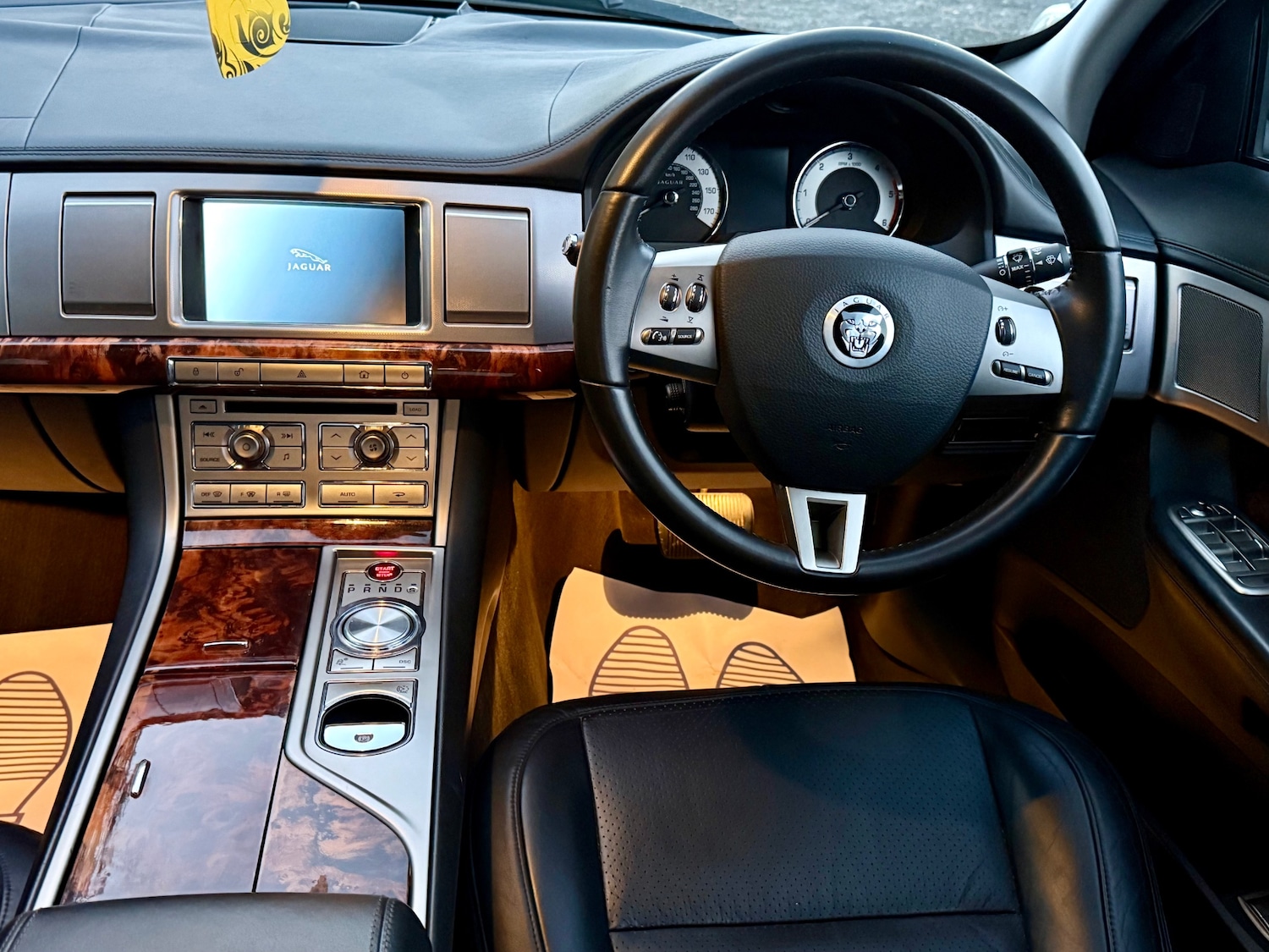 Used Jaguar XF 2009 for sale - 76625427: Photo 22