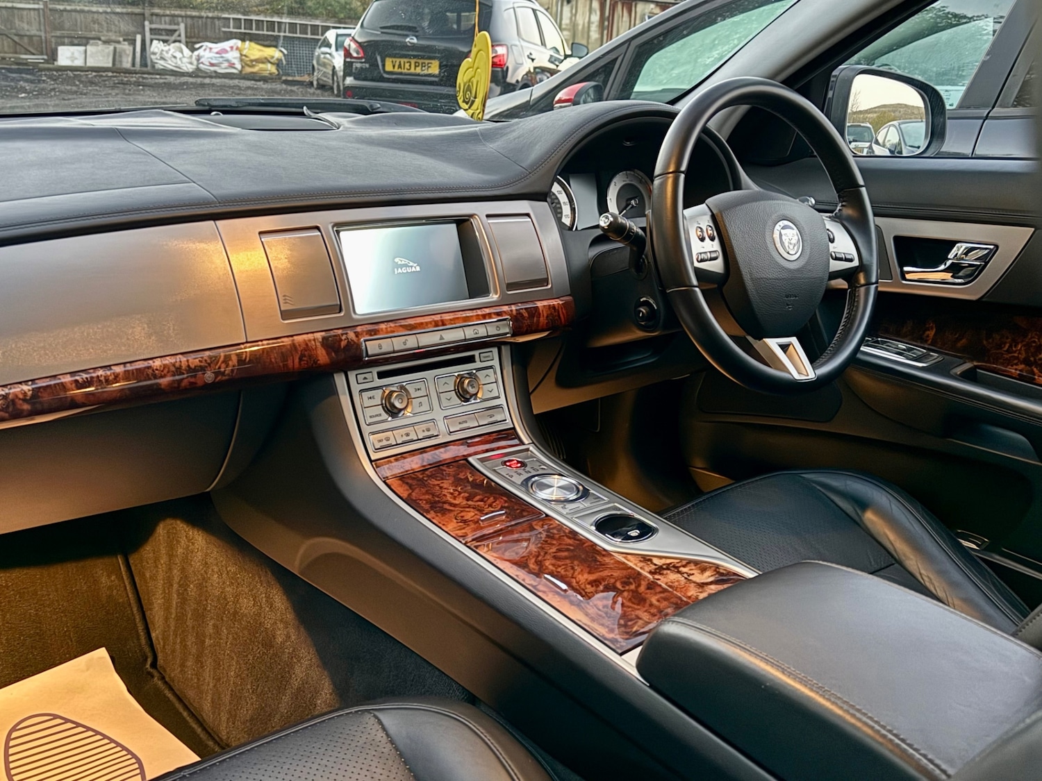 Used Jaguar XF 2009 for sale - 76625427: Photo 25