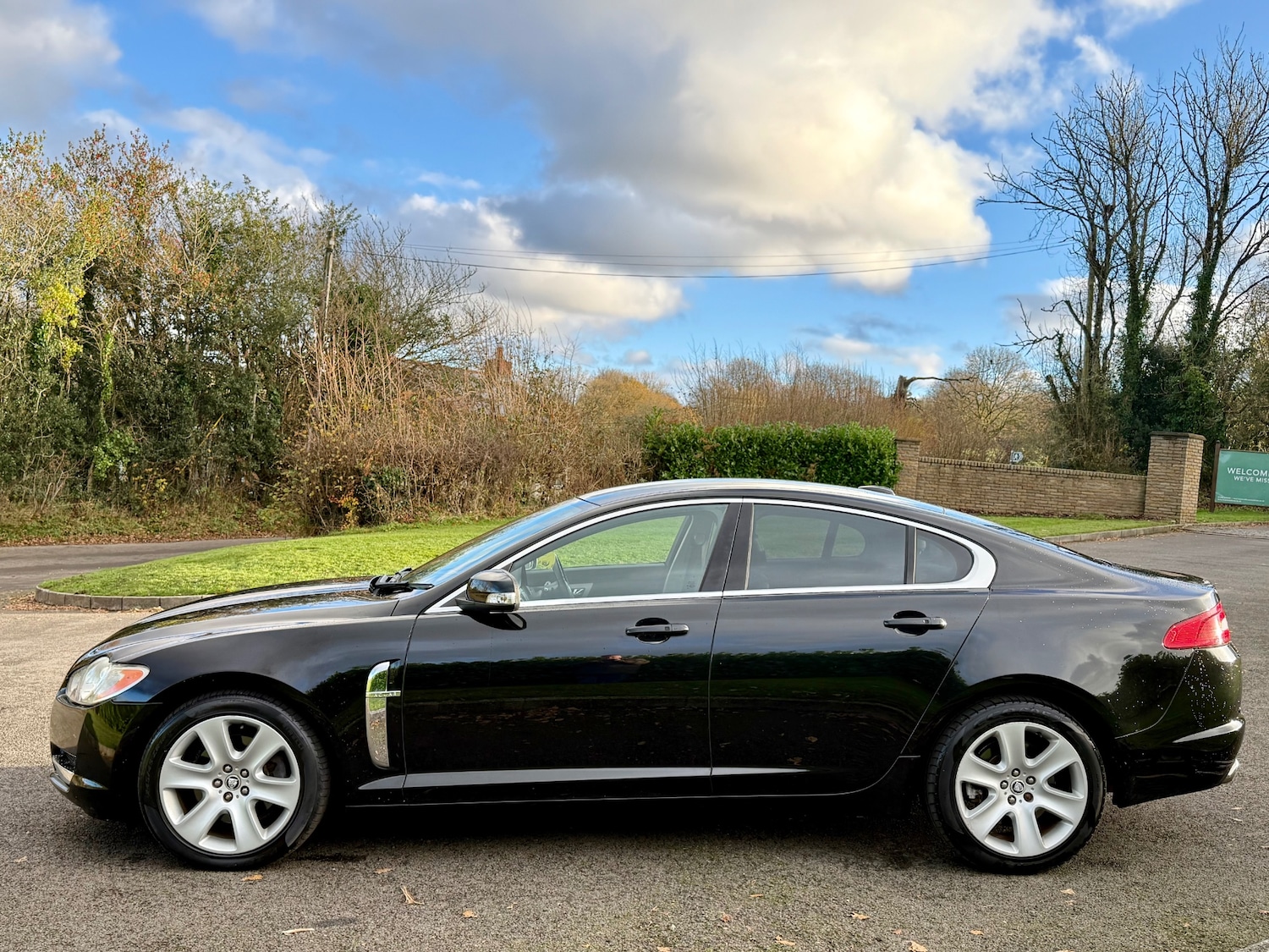 Used Jaguar XF 2009 for sale - 76625427: Photo 6