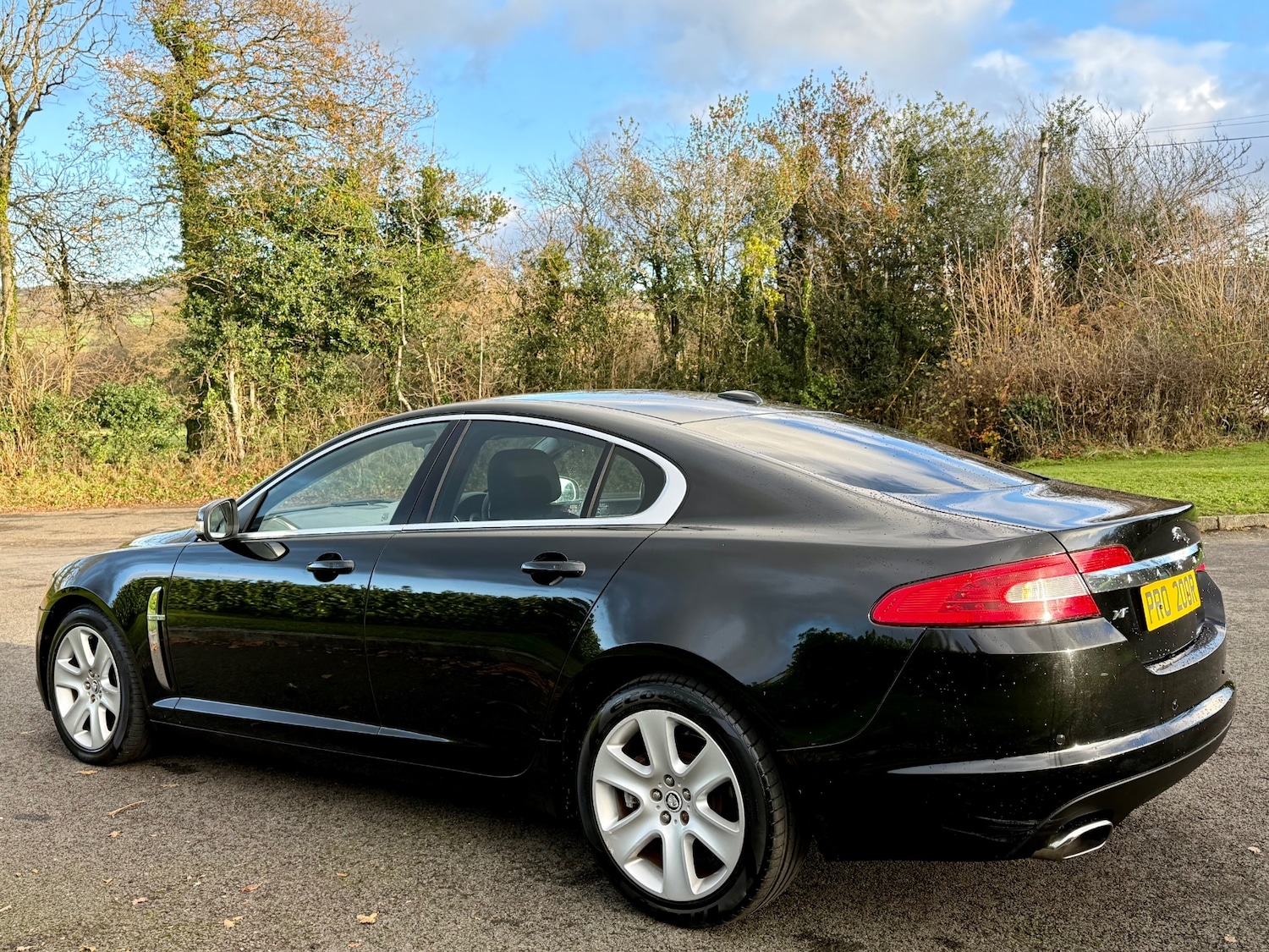 Used Jaguar XF 2009 for sale - 76625427: Photo 7