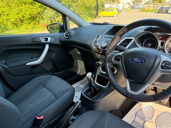 Used Ford Fiesta 2011 for sale - 74501016: Photo 14