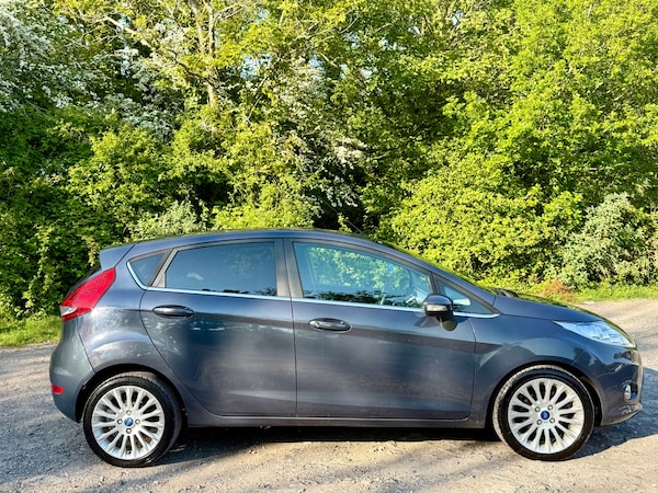 Used Ford Fiesta 2011 for sale - 74501016: Photo 9