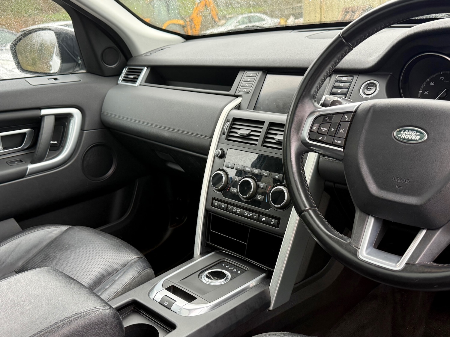 Used Land Rover Discovery Sport 2016 for sale - 78011349: Photo 18