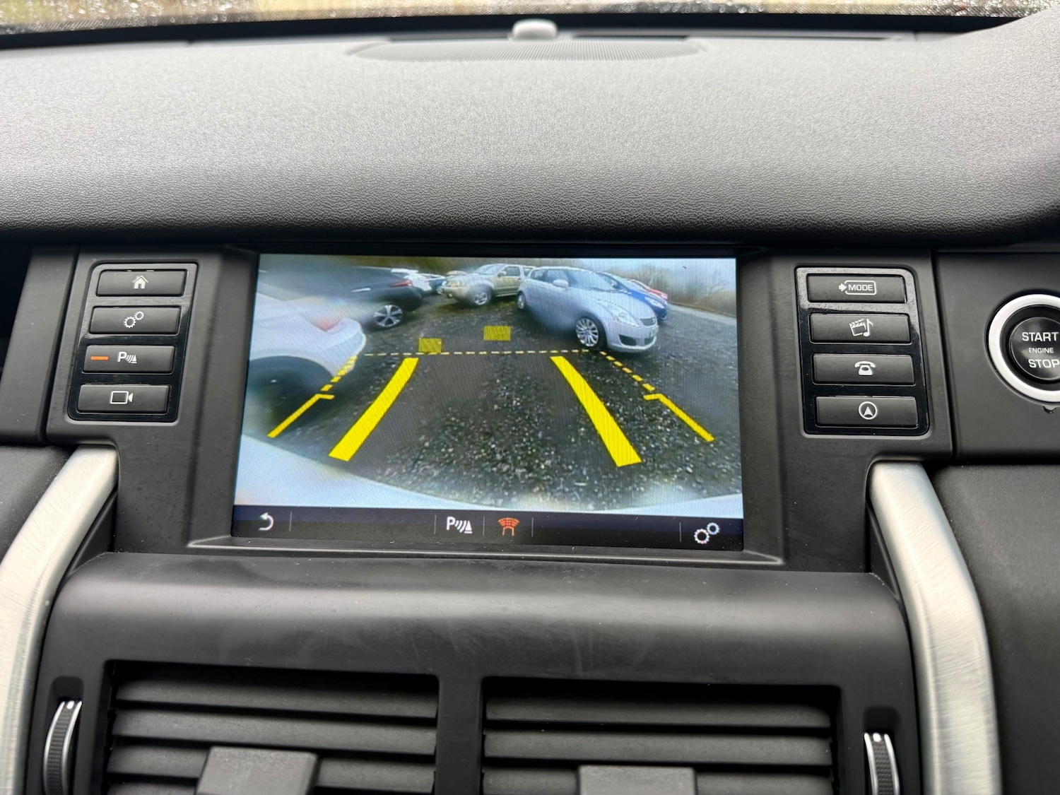 Used Land Rover Discovery Sport 2016 for sale - 78011349: Photo 25