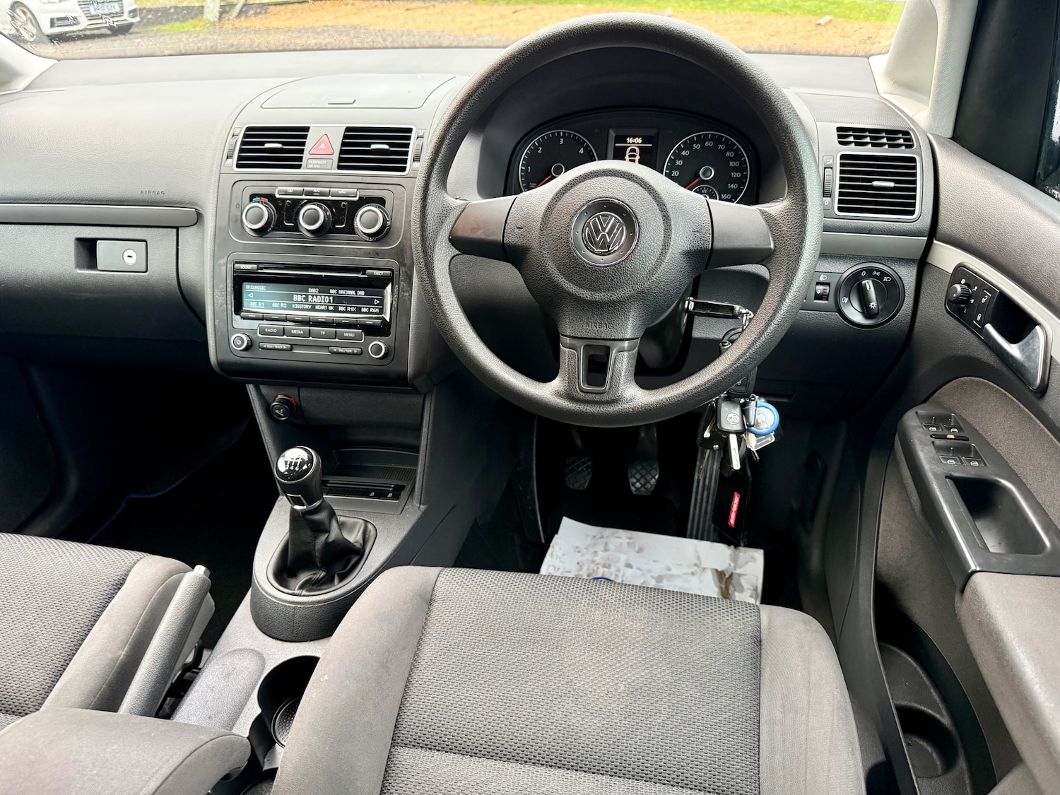 Used Volkswagen Touran 2014 for sale - 77458724: Photo 17